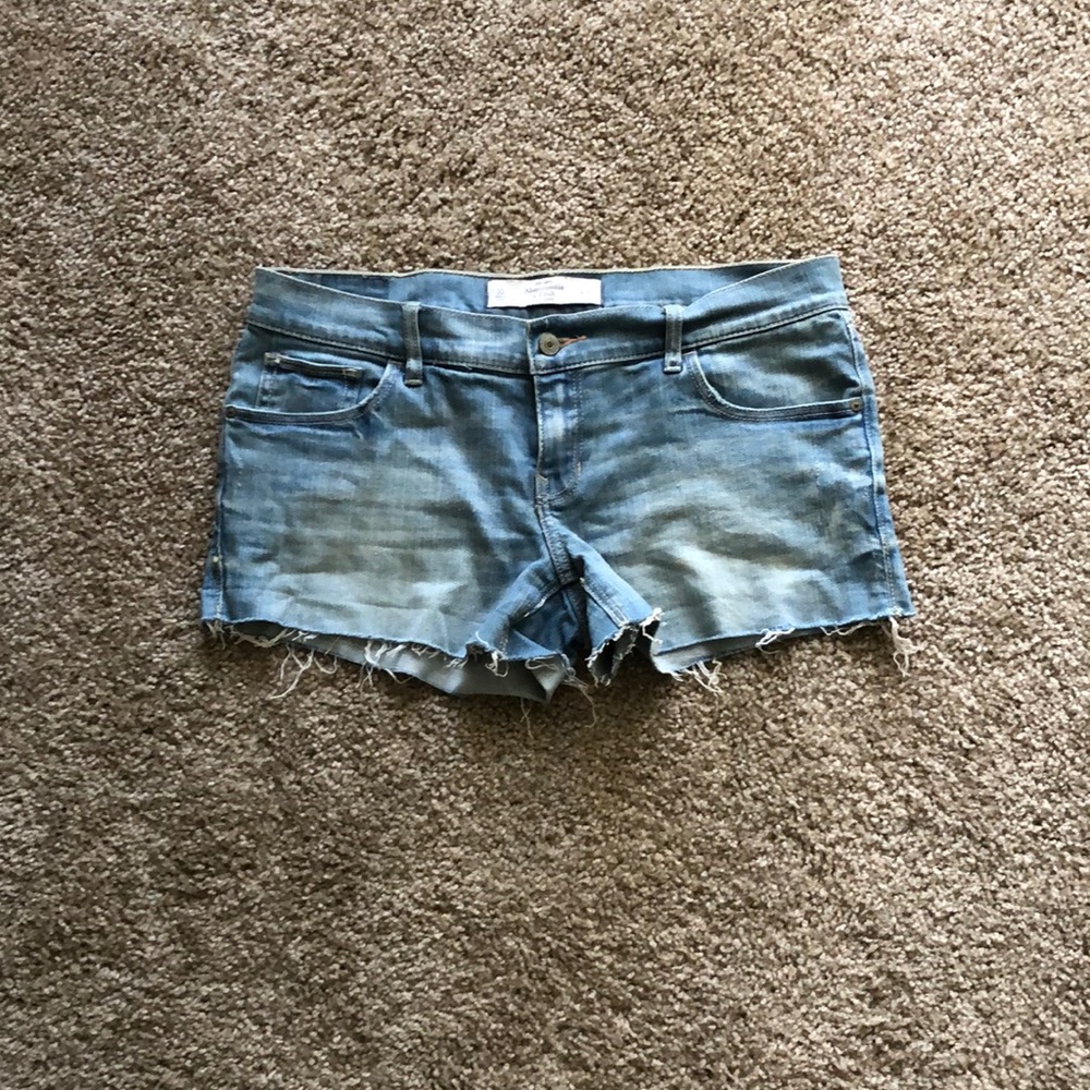 🔹 Cut off Jean shorts 🔹